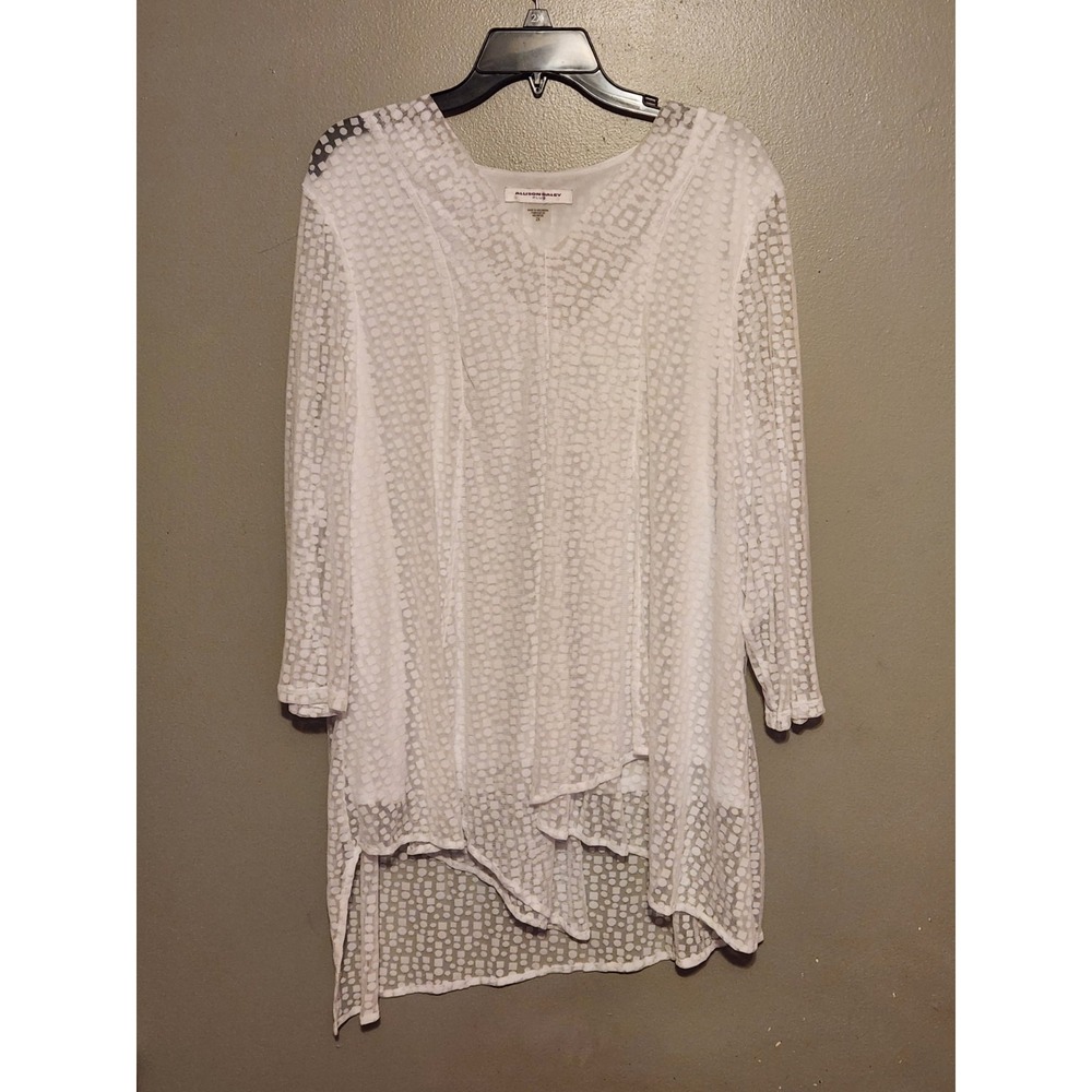 Allison Daley‎ plus 2x tops